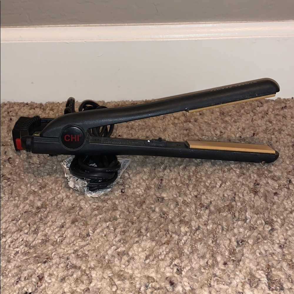 CHI Original 1'' Ceramic Hairstyling Iron